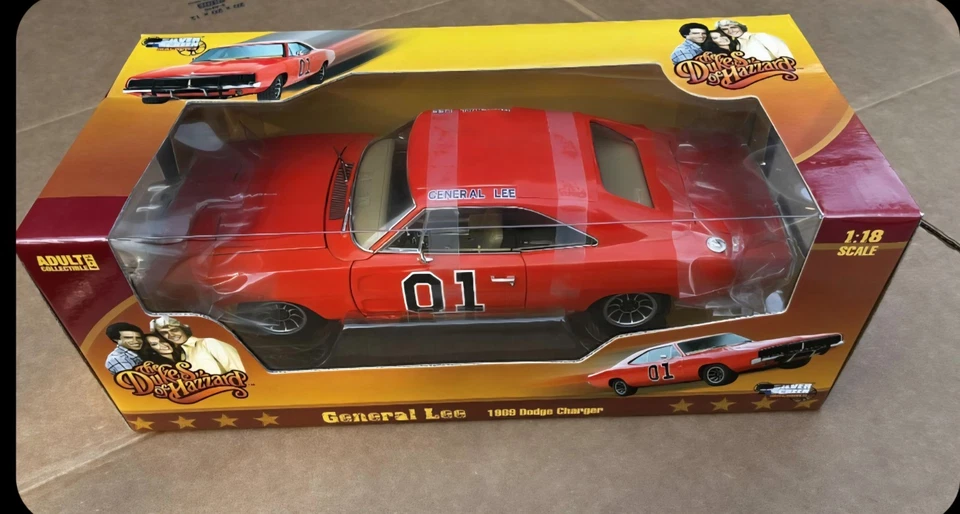 Auto World 1969 Dodge Charger DUKES OF HAZZARD 1:18 GENERAL LEE Rare NEW W/FLAG - Image 2 of 4