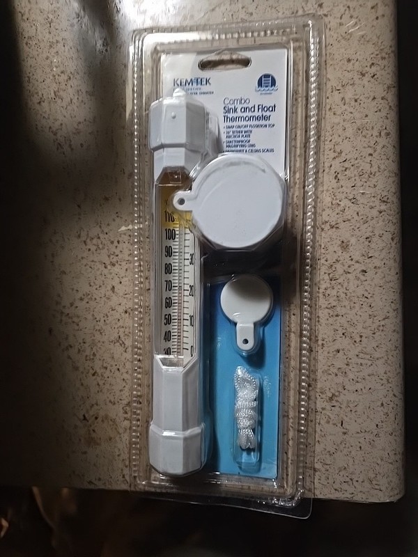 Kemtek Pool and Spa Thermometer Float and Sink NEW