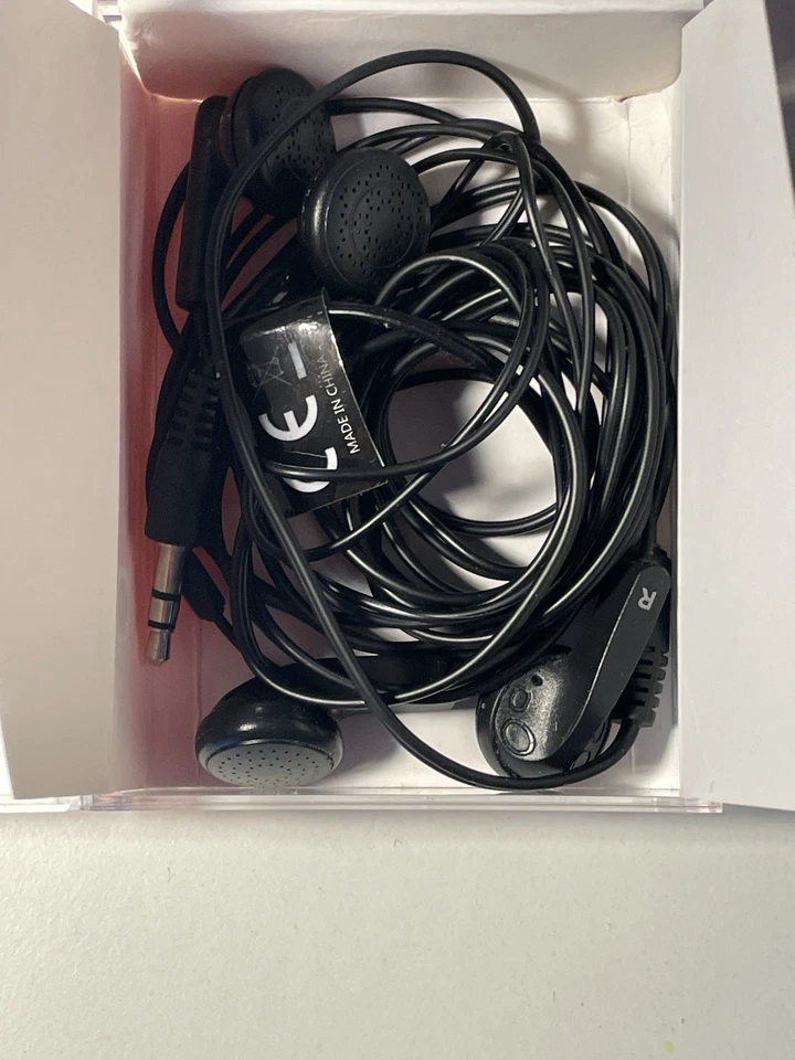 MP3 Lettore Portatile -  con Supporto A Scheda SD (non Inclusa - Immagine 3 di 4