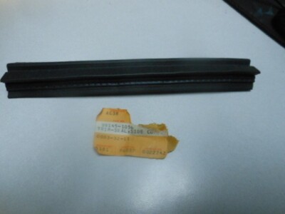 NOS Kawasaki Side Cowling Seal Trim 86-87 ZX1000 86-06 ZG1000