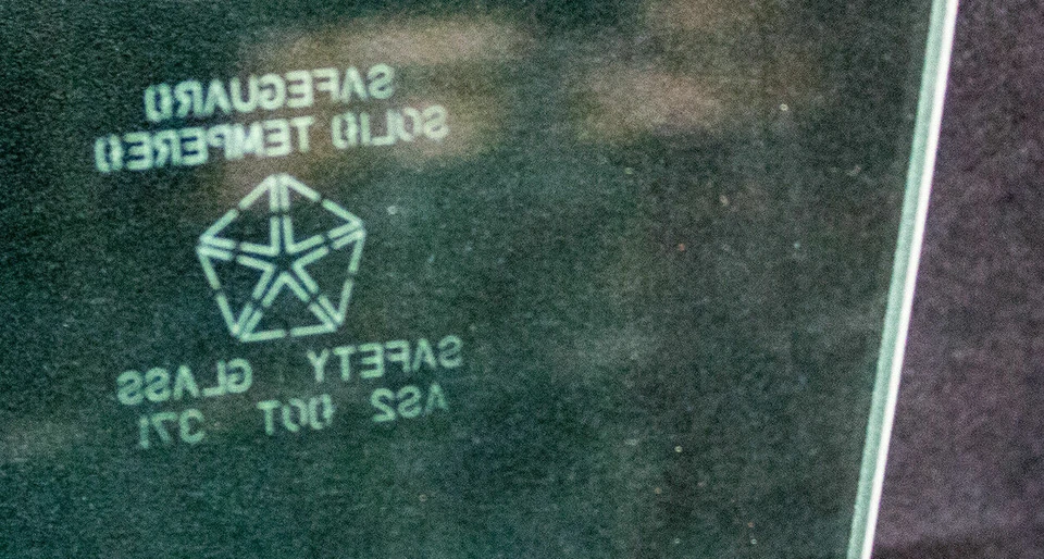 Nova porta lateral direita vidro tom verde AMD compatível com Dodge Charger 550-1471-TR - Imagem 4 de 4