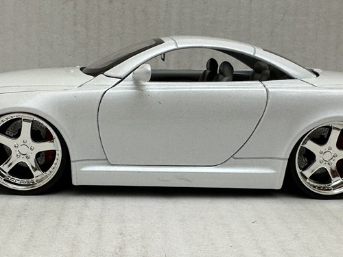 JADA DUB CITY LEXUS SC430 PERLENWEISS 1:24 DIECAST MODELLAUTO NEU OHNE BOX - Bild 11 von 12