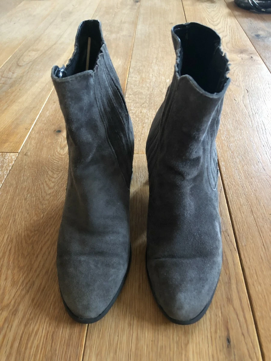Carvela suede deals boots