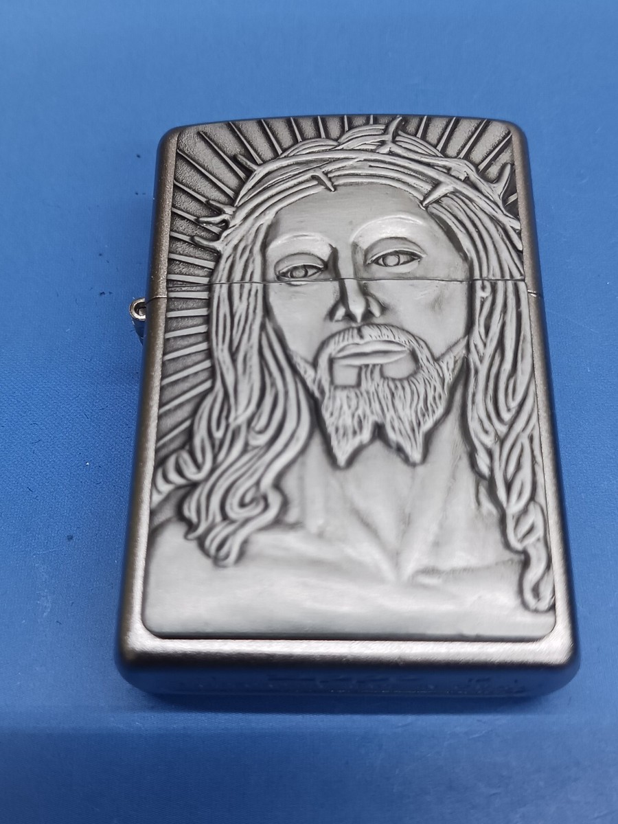 Zippo 28125 Blessed savior Jesus Christ Emblem Satin Chrome Zippo 28125 Blessed savior Jesus Christ Emblem Satin Chrome