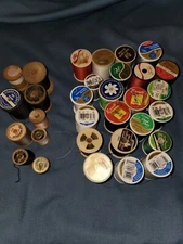 Lot of 31 Vintage Wooden/Plastic Sewing Thread Spools Various Size/Colors