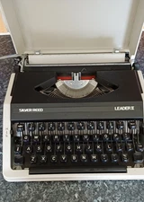 Silver Reed Leader II Cream/Black Portable Typewriter With Carry Case Working