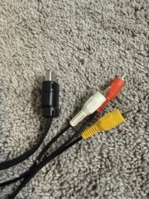 Rare Dreamcast Bundle - HKT-3020 Console,  2 Controllers, 1 Memory card, 5 Games