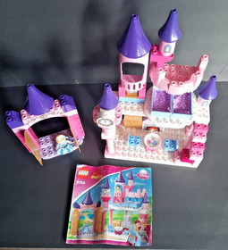 LEGO Cinderella's Castle DUPLO Disney Princess-- Set is Missing The Prince    K