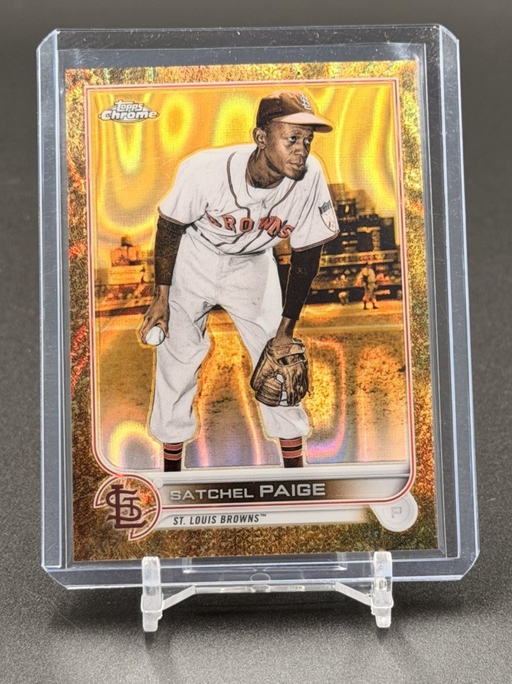 2022 Topps Gilded Collection - Satchel PAIGE - Lava Gold Etch /10 - #111!!