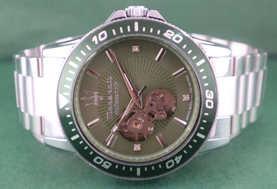 Casual Maserati Automatic Men Green Dial Steel Band Wristwatch "Stay Punctual" - Image 4 of 4