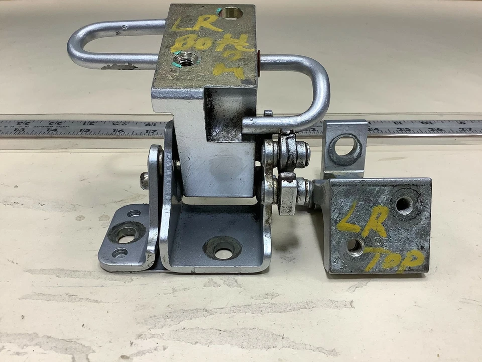 2004 VOLKSWAGEN TOUAREG 7L ЗАДНИЙ ЛЕВЫЙ ВОДИТЕЛЬ СТОРОНЕ ДВЕРИ ПЕТЛЯ ПОДДЕРЖКИ КОМПЛЕКТ OEM + - Изображение 2 из 4