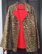 Vintage 1960s Reversible Cape Leopard Print Faux Fur Orange/Red Cape