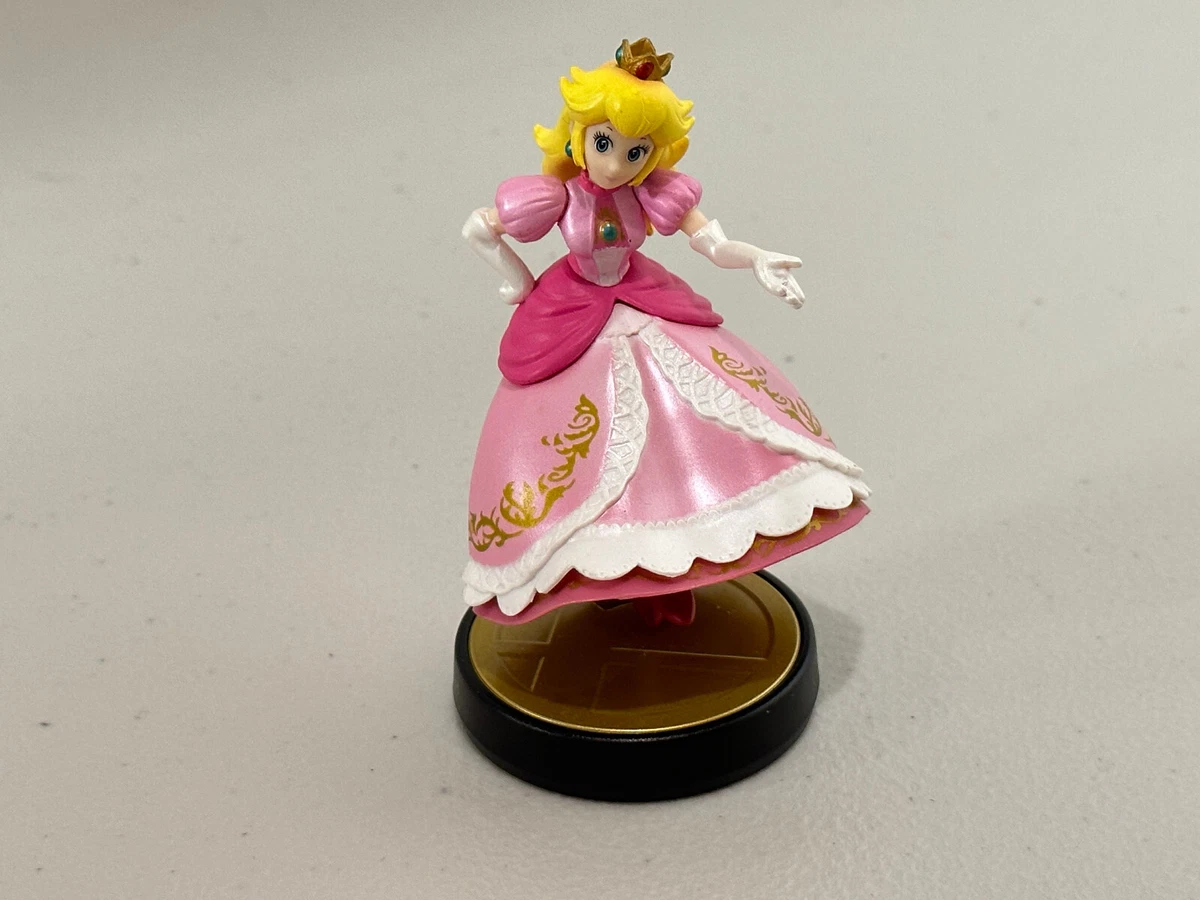 Peach amiibo (Super Mario Bros Series) - THIS PRODUCT IS NOT A TOY