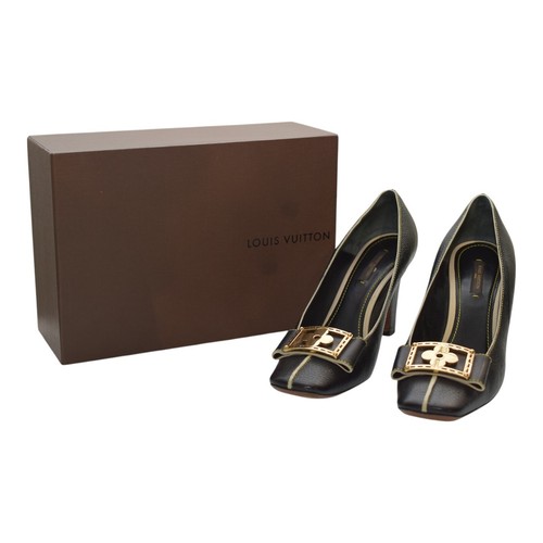 Louis Vuitton Black Leather Gold Flower Buckled Square Toe Pumps size 39,5 - Picture 13 of 13