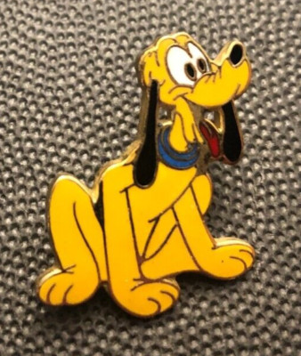 Disney pin 155848 Pluto Panting Blue Collar sitting pose souvenir