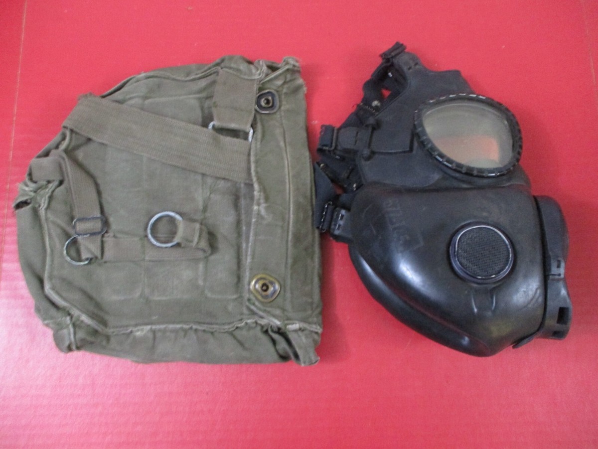 us army m17ガスマスク 専用ポーチセット　ベトナム戦争 us army m17ガスマスク 専用ポーチセット ベトナム戦争 - メルカリ