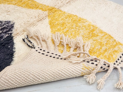 Moroccan Handmade Beniourain Rug 3'x4' Berber Abstract Yellow &White Wool Carpet - Picture 10 of 12