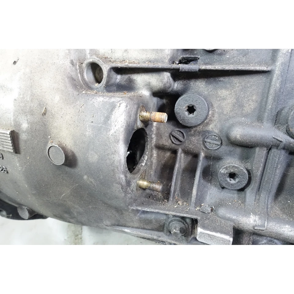 Damaged 95-03 BMW E36 E46 E39 ZF S5D 320Z 5-Speed Manual Transmission Gearbox OE - Image 3 of 4