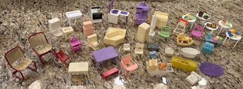 Vintage Marx DISNEY Tin Litho Doll House 2-Story w/garage, Breezeway & Suite 38" - Picture 17 of 23
