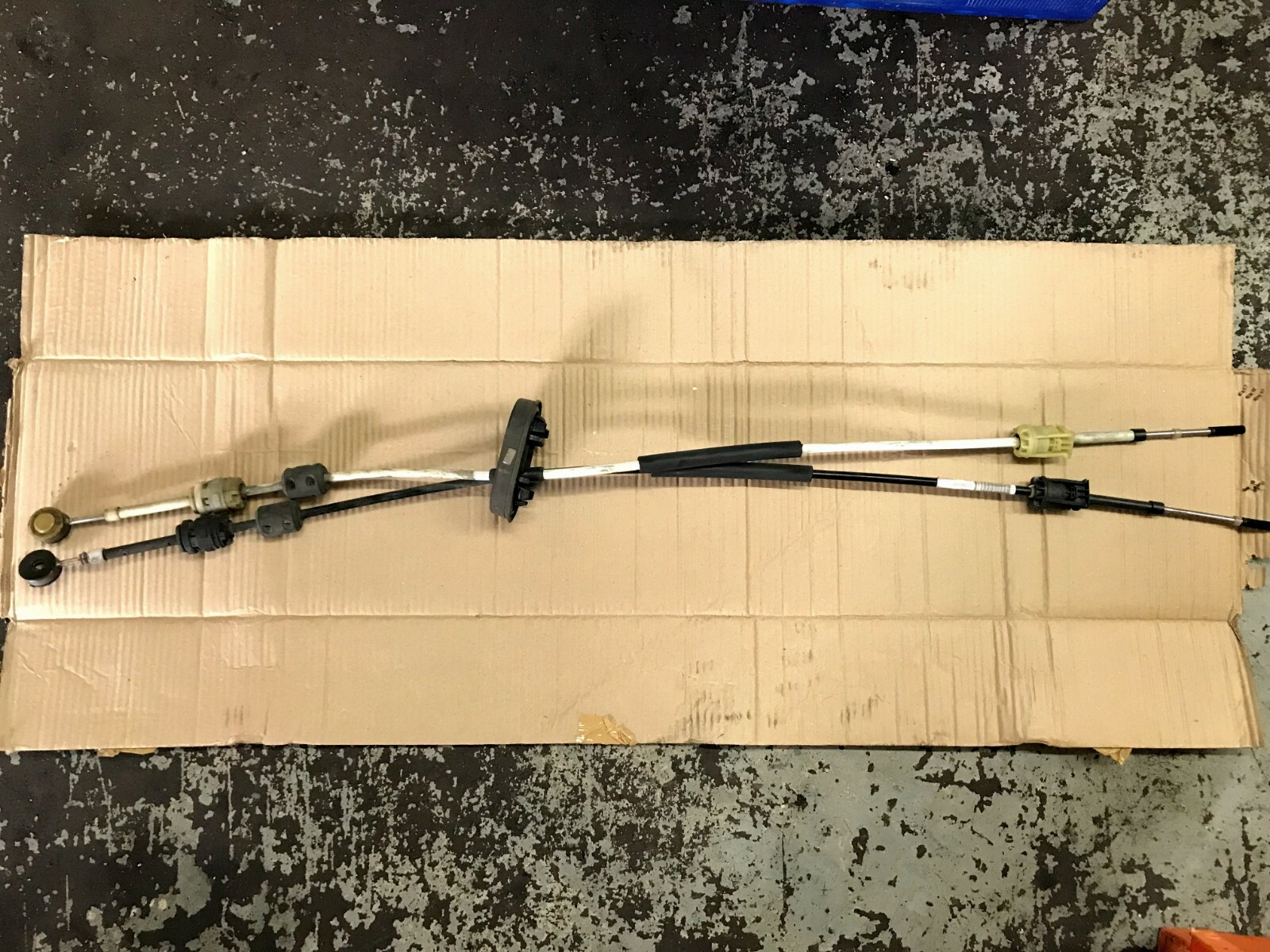 Genuine Vauxhall Insignia M32 6 Speed Gear Stick Cable Cables Set 