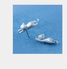 Sterling Silver Plated Playing Cat Kitten Animal Stud Post Earrings Gift S1