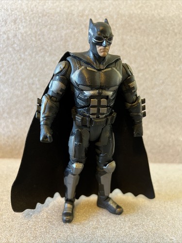 Mattel DC Comics Multiverse Justice League Batman Exclusive Figure 2017 6.5” - Picture 1 of 7