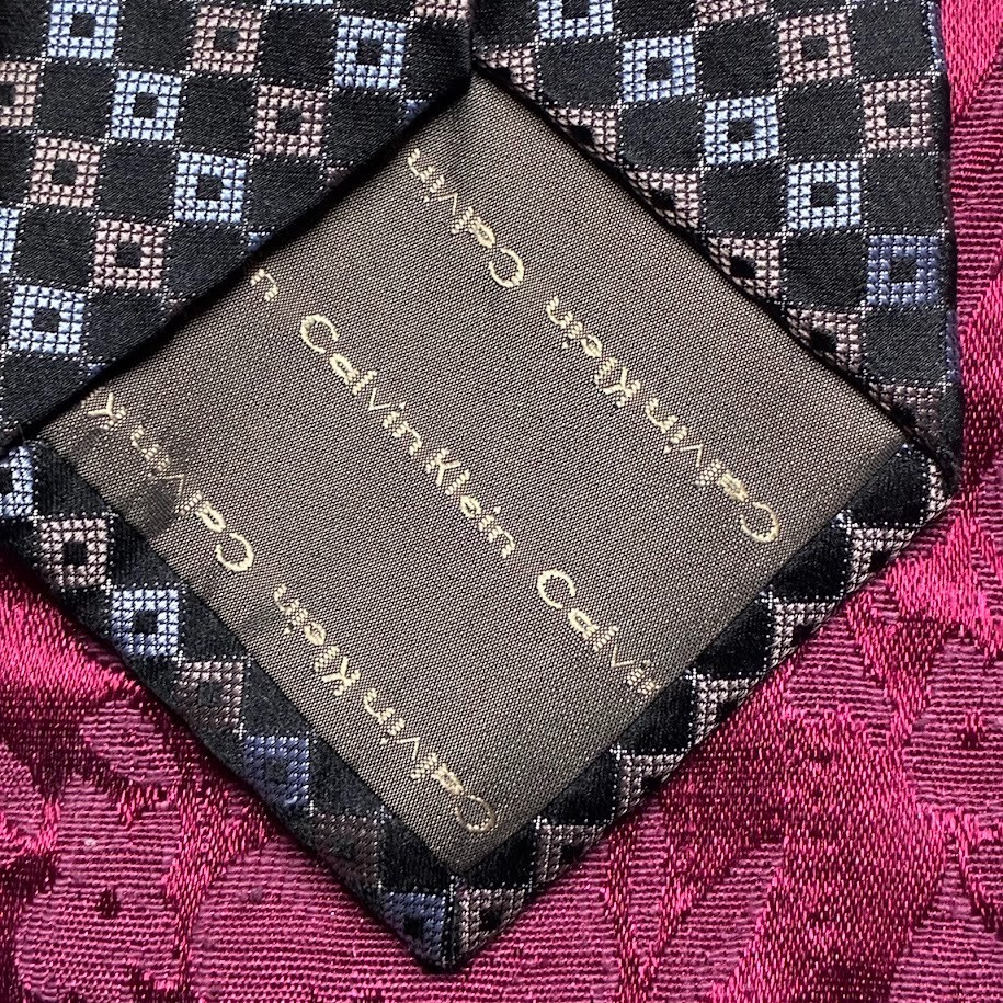 Calvin Klein Black Geometric Patterned 100% Silk Tie image 4