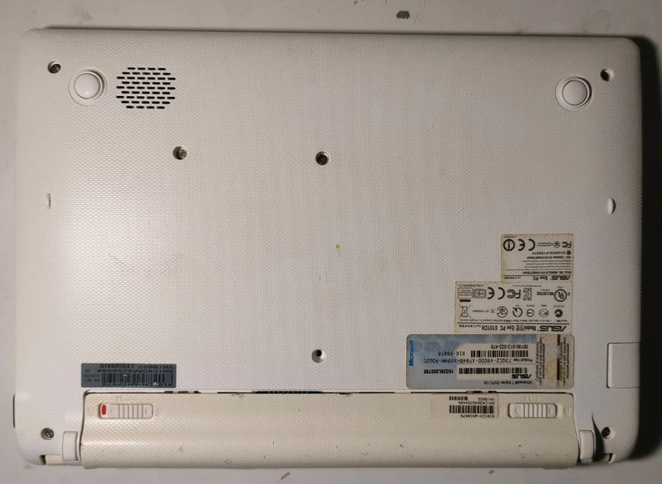 ASUS Eee PC X101CH (Bianco) cpu intel atom n2600 64gb ssd 1gb ram ddr3 gpu Intel - Immagine 3 di 4