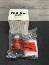 Red Lion DT8 DT800000 Digital Panel Meter With Hardware New