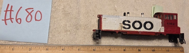 Athearn - HO Engine Parts - Lot #680 – SOO Switcher Shell – Used ***READ***