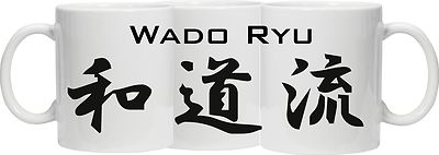 WADO RYU TASSE - Wado Ryu in japanischem Kanji (Figuren) PRINTED AROUND THE MUG