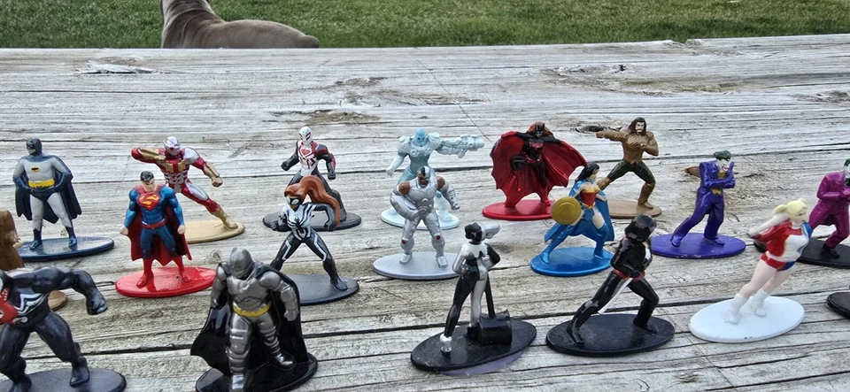 Jada Toys Marvel Avengers Nano Metalfigs Die-cast Metal 21 Piece Batman Joker - Image 3 of 4