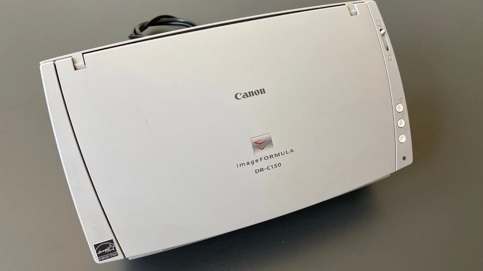 Canon imageFORMULA DR-C130 Color ADF Desktop Scanner mit neuen Einzugsrollen TOP