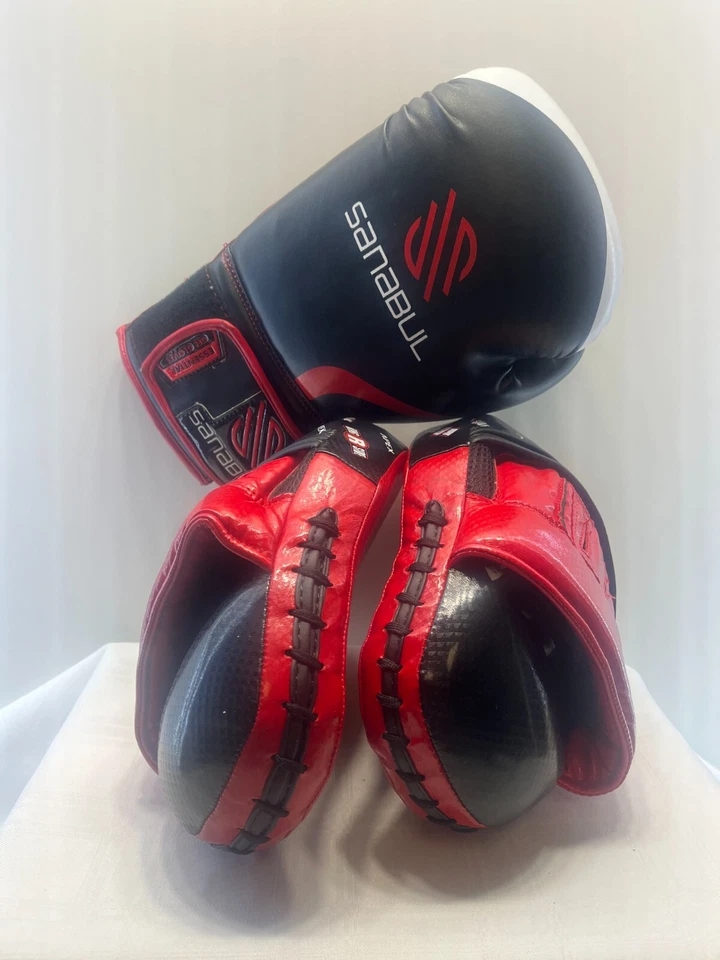 GUANTES DE BOXEO RINGSIDE APEX Y 1 GUANTE DE GEL ESENCIAL SANABUL AZUL Y ROJO ADULTO 10 OZ Foto 4 de 4