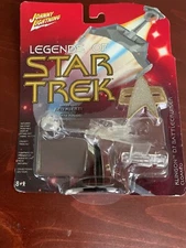 1:64 Johnny Lightning Legends of Star Trek Klingon D7 Battlecruiser CLOAKED
