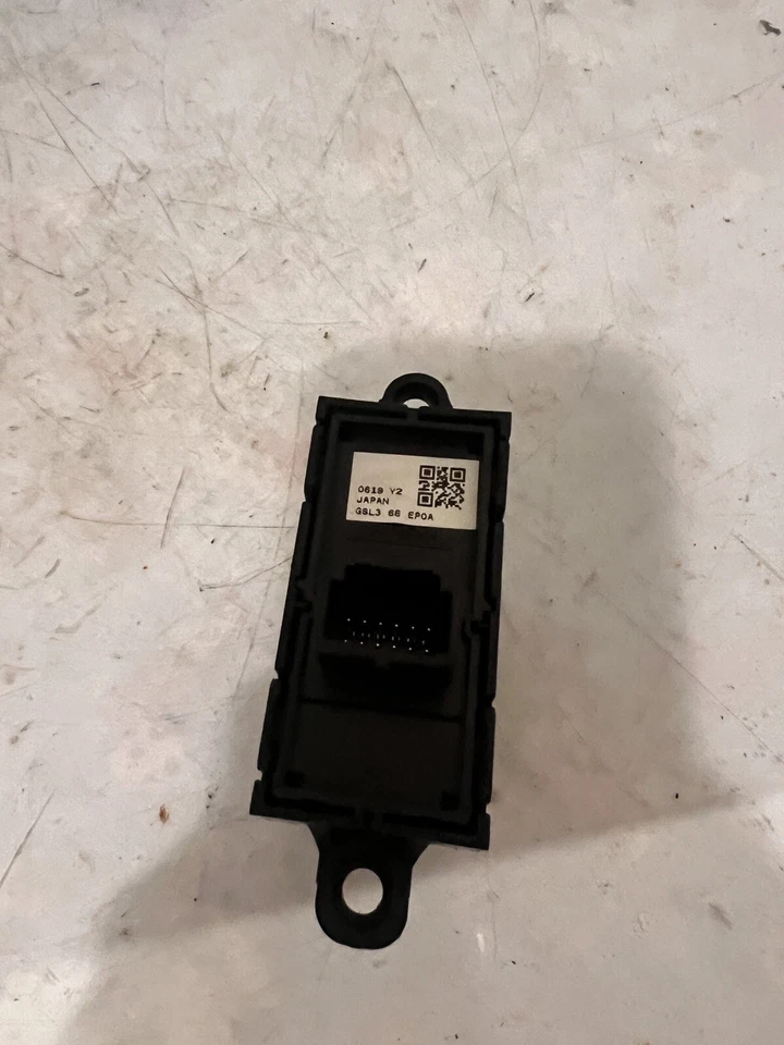 Interruptor electrónico de control de freno de estacionamiento Mazda CX-3 2019 OEM  Foto 4 de 4