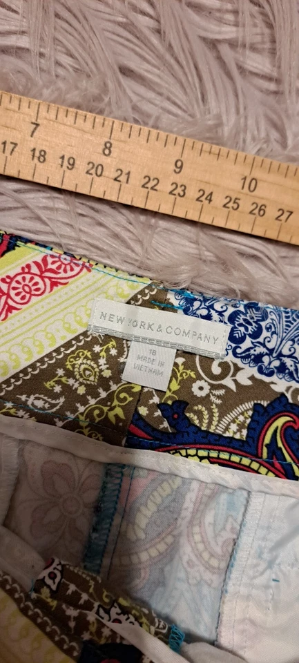 Pantalones Cortos Newyork & Company Mujer Multicolor Algodón Pull on Puños Paisley Talla 18 Foto 4 de 4