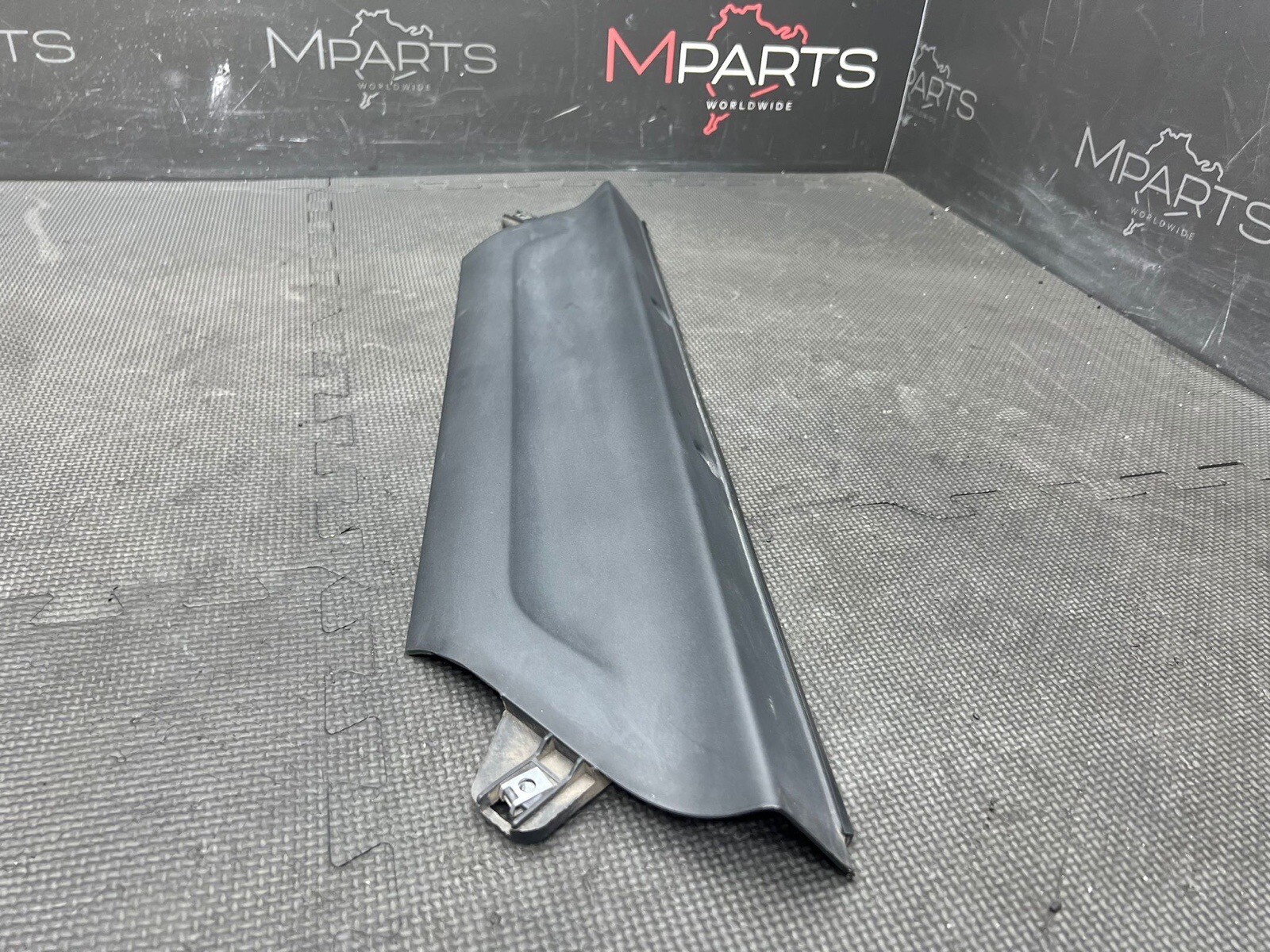 Rear Lid Underscreen Shield Trim Cover Panel 86422300 15-19 Ferrari 488 GTB