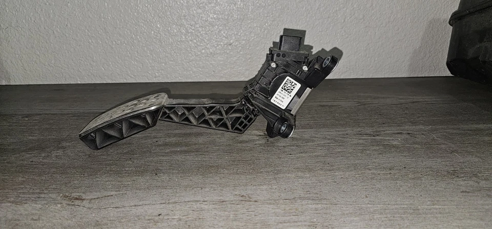 OEM Honda Civic Pedal Travel Sensor 2017-2021 - Image 2 of 3