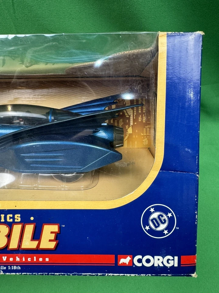DIE CAST Corgi BATMOBILE 2000 DC Comics 1:18 scale - BLUE VARIANT -RARE- - Image 2 of 4