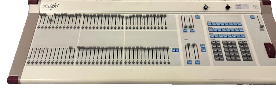 ETC Electronic Theatre Controls Insight 72 INST-072-DMX-000-C Light Board DMX - Image 2 of 4