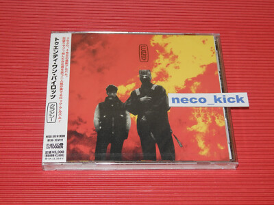トゥエンティ・ワン・パイロッツ　直筆サイン入りCD　21 PILOTS Twenty One Pilots Autographed Signed Framed CD Scaled and