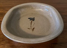 JugTown Ware Small Oval Bowl Flower Design 1989