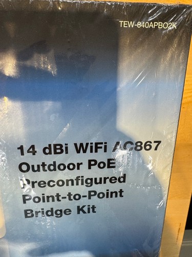 TRENDnet TEW-840APBO2K 14 dBi WiFi AC867 Outdoor PoE Preconfigured P2PBridge Kit - Picture 2 of 8