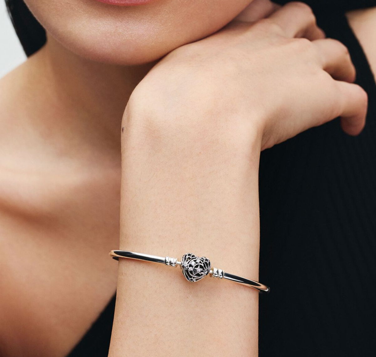 PANDORA Celestial Heart Clasp Bangle Bracelet - Sterling Silver
