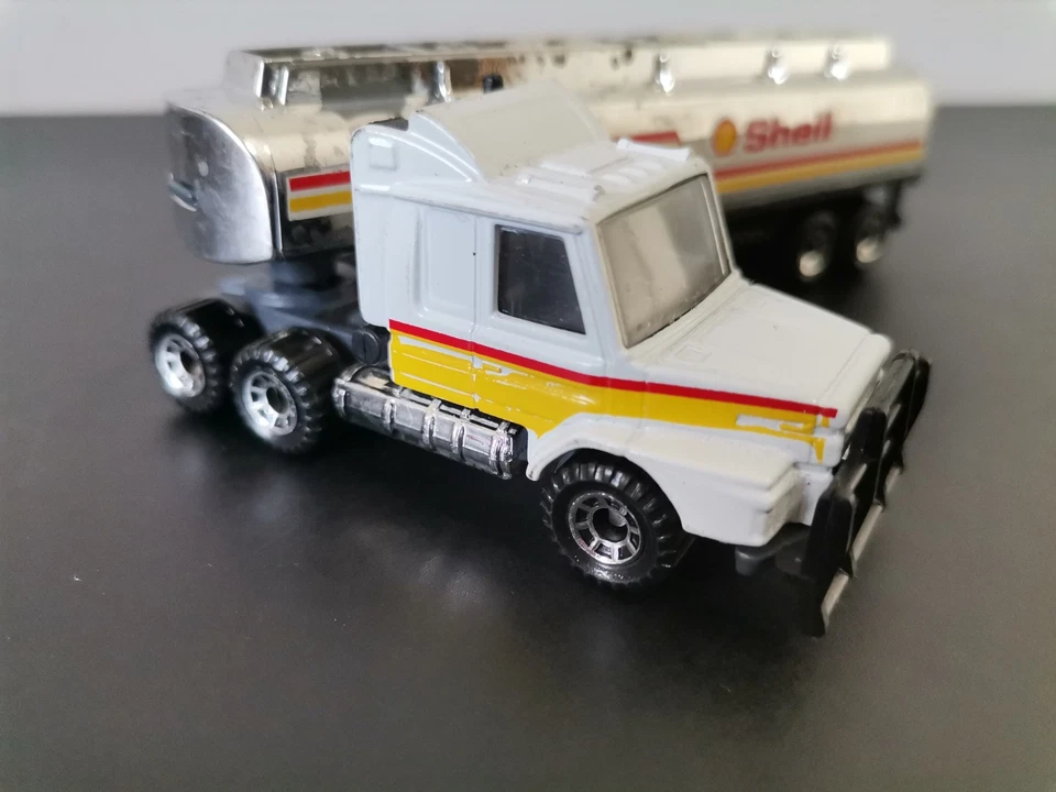 MATCHBOX CONVOY SCANIA TANKER SHELL CY17 - Immagine 4 di 4