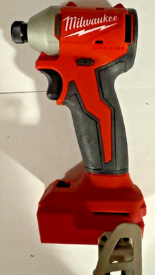 Milwaukee M18 18V Lithium-Ion Brushless Cordless 1/4 in. Hex Impact Driver