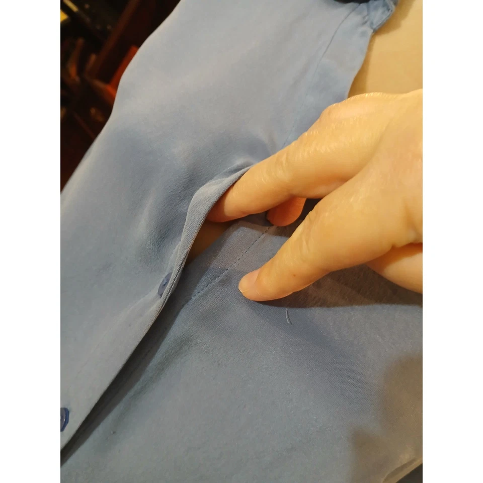 Womens 100% Silk Light Blue Button Up Long Sleeve Collared Shirt Blouse Top 16W - Image 2 of 4
