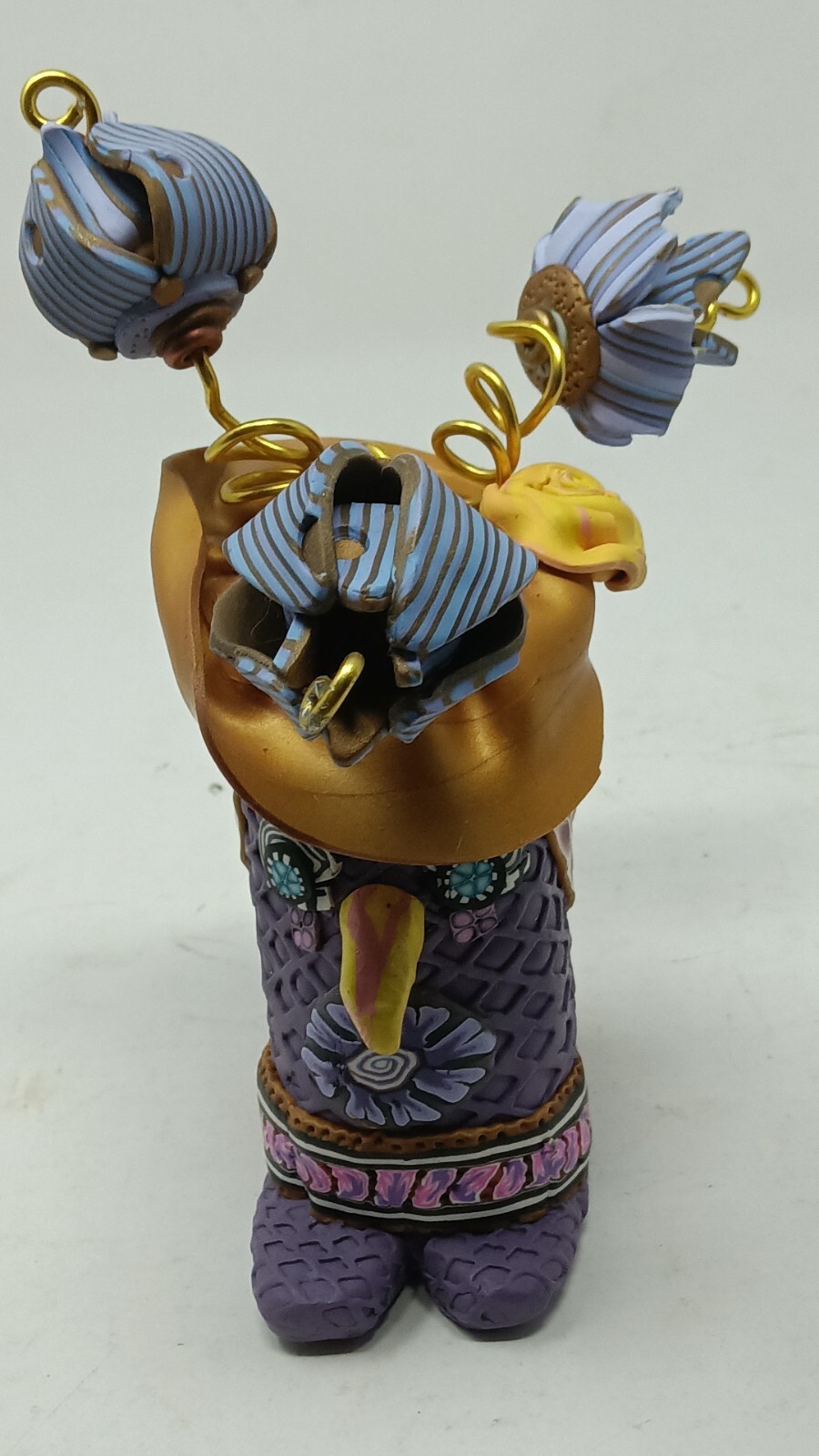 Picture 2 of 24