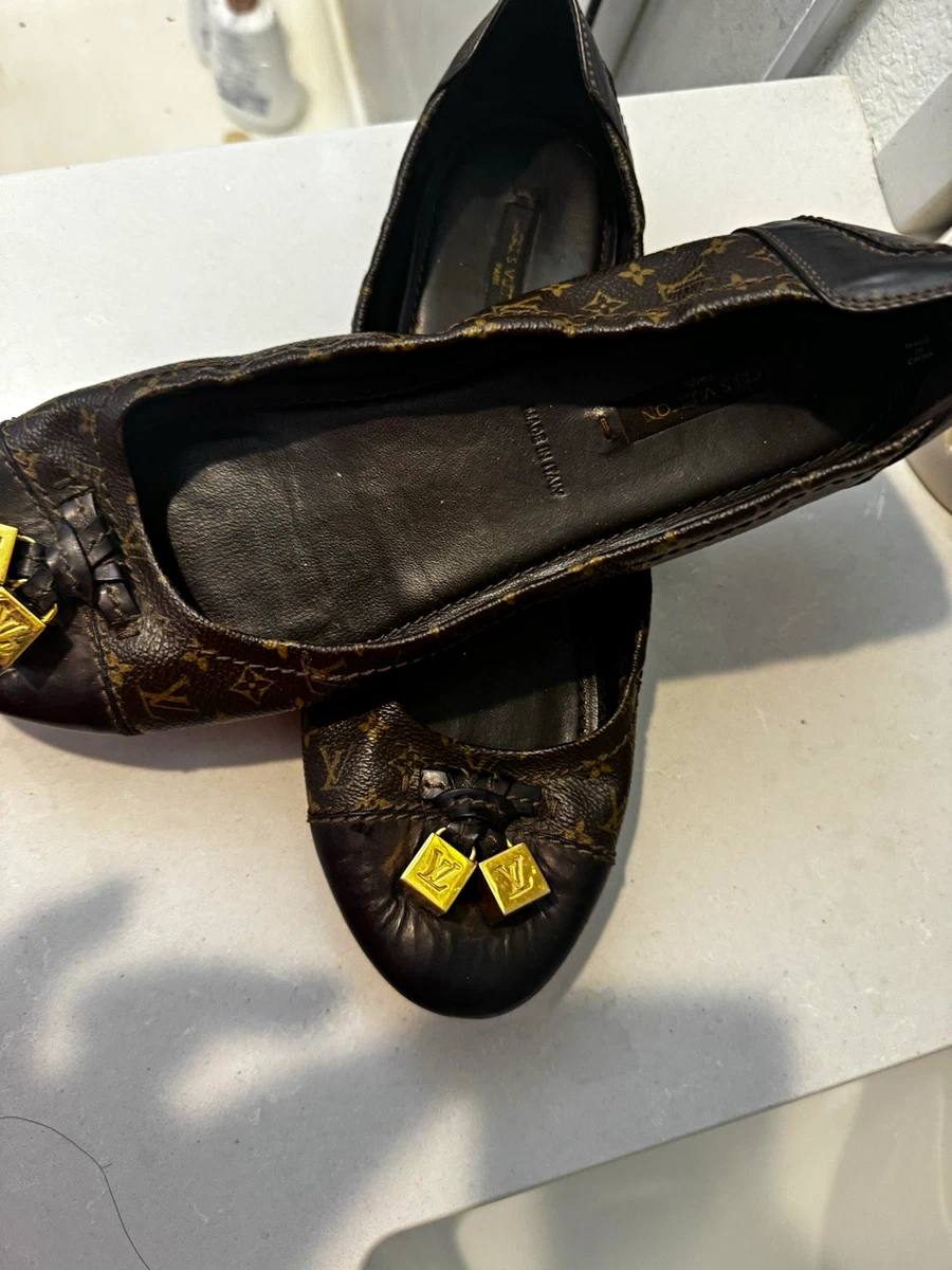 25+ Louis Vuitton Women's Flats and Oxfords for sale | Updated Oct